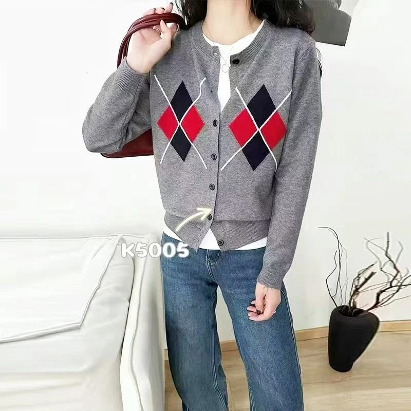 【巴厘岛】春季新款精纺羊毛圆领慵懒菱形格针织开衫外套