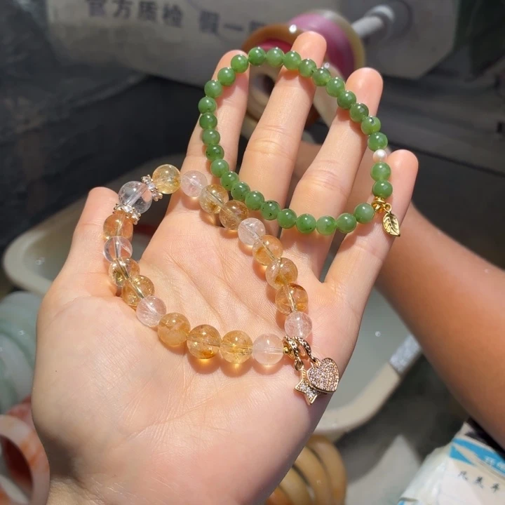 河***礁未镶嵌手镯石英质玉十级礼物