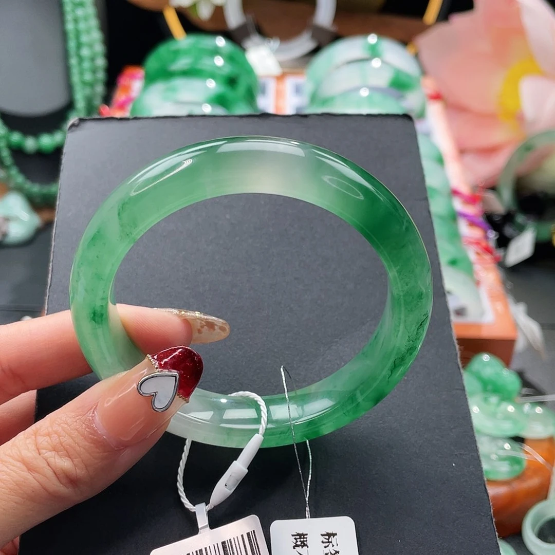 石英质玉手镯未镶嵌随****858.2