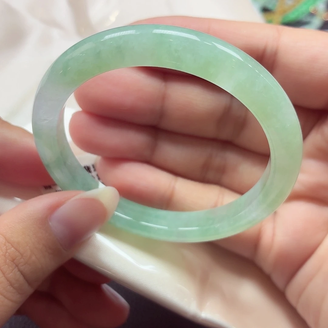 翡翠未镶嵌手镯天然缅甸A货翡翠