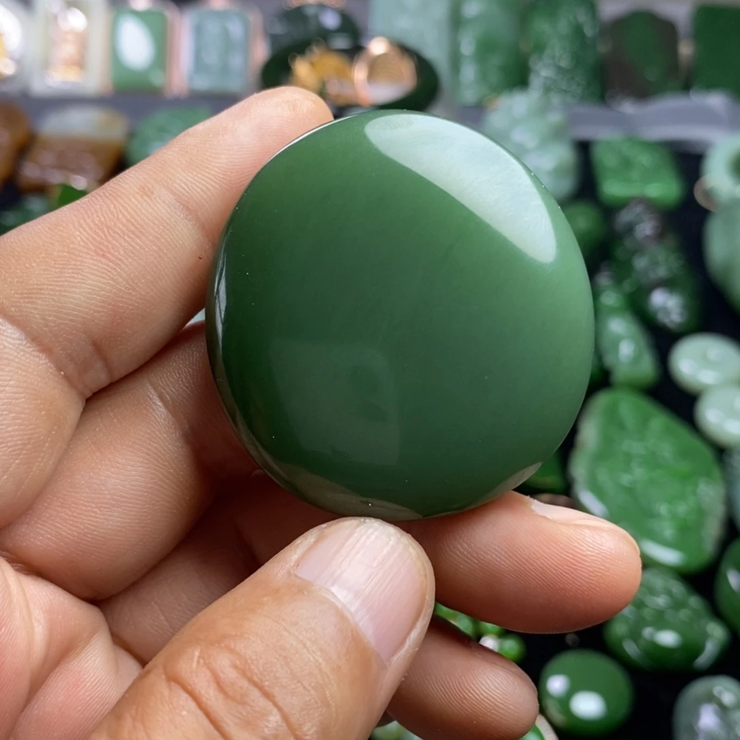 和田玉（碧玉）未镶嵌颈饰