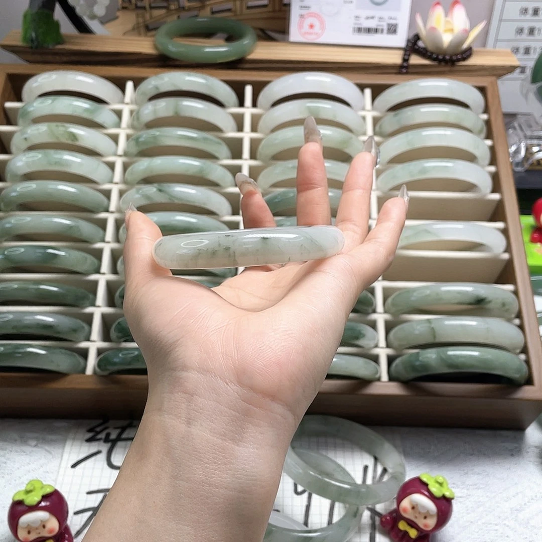 石英质玉未镶嵌手镯1132