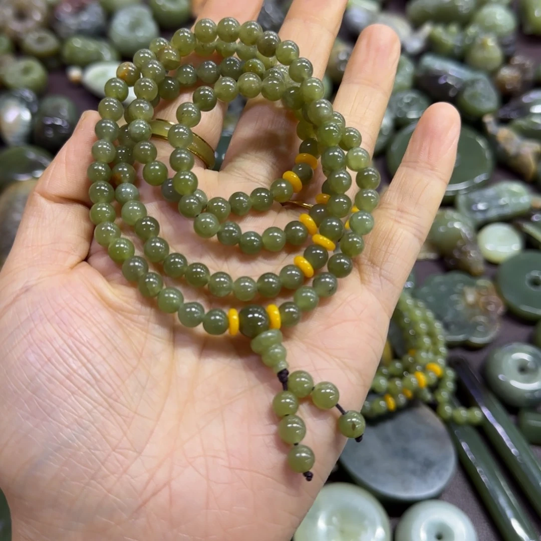 岫岩河磨玉（透闪石质玉）未镶嵌颈饰