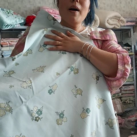 棉棉高端大床单2.5×2.5。