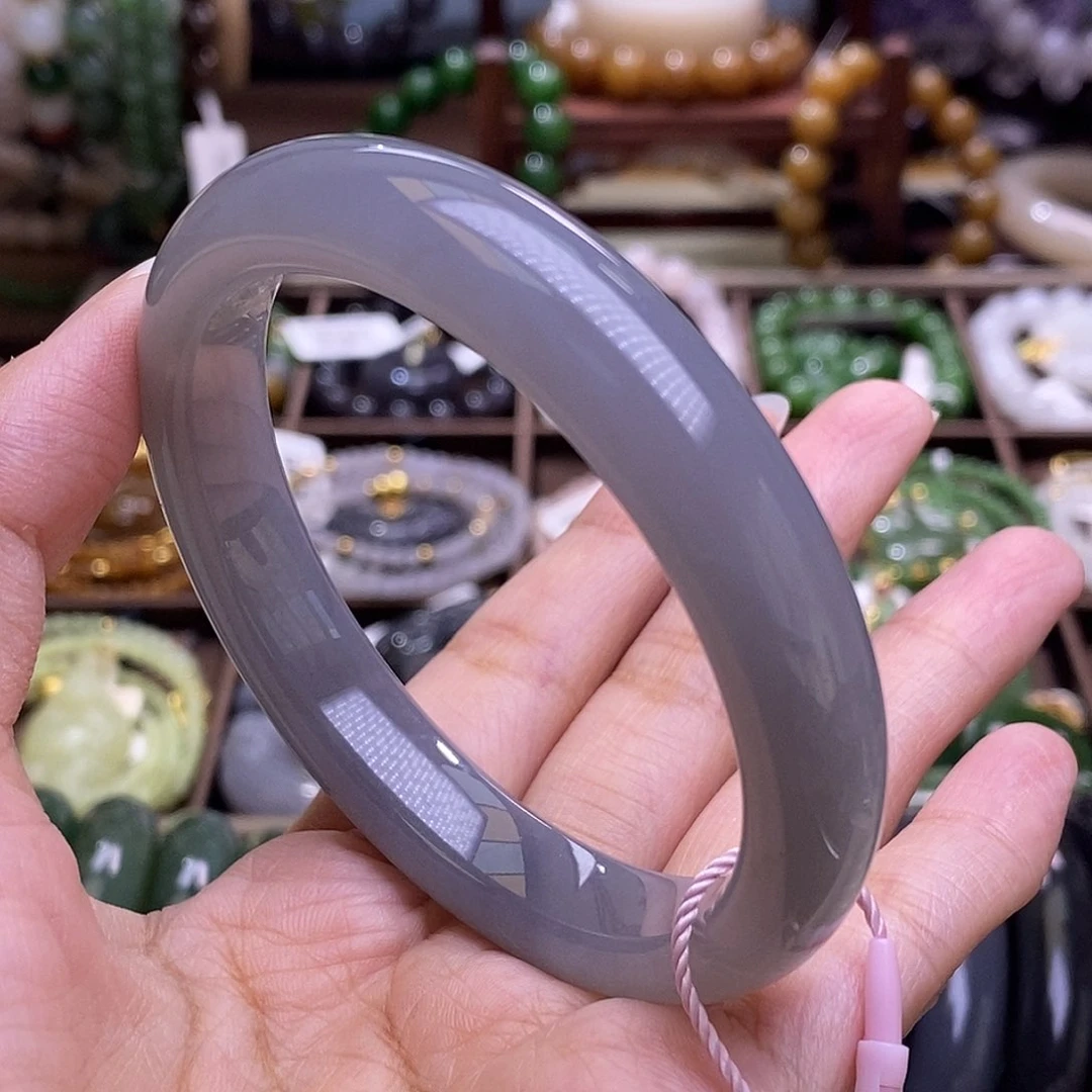 颈饰未镶嵌和田玉58收藏级老矿料浓烟紫手镯