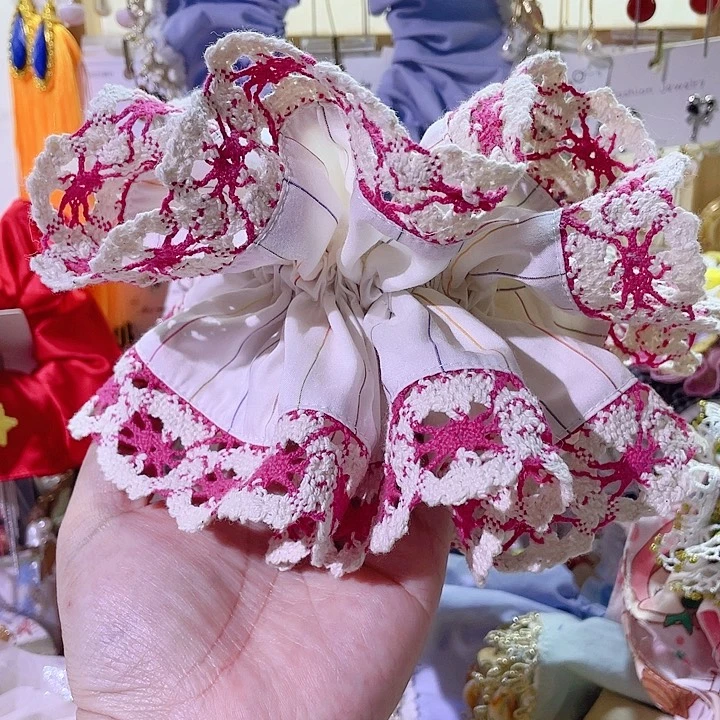 布艺非金属小蛮腰