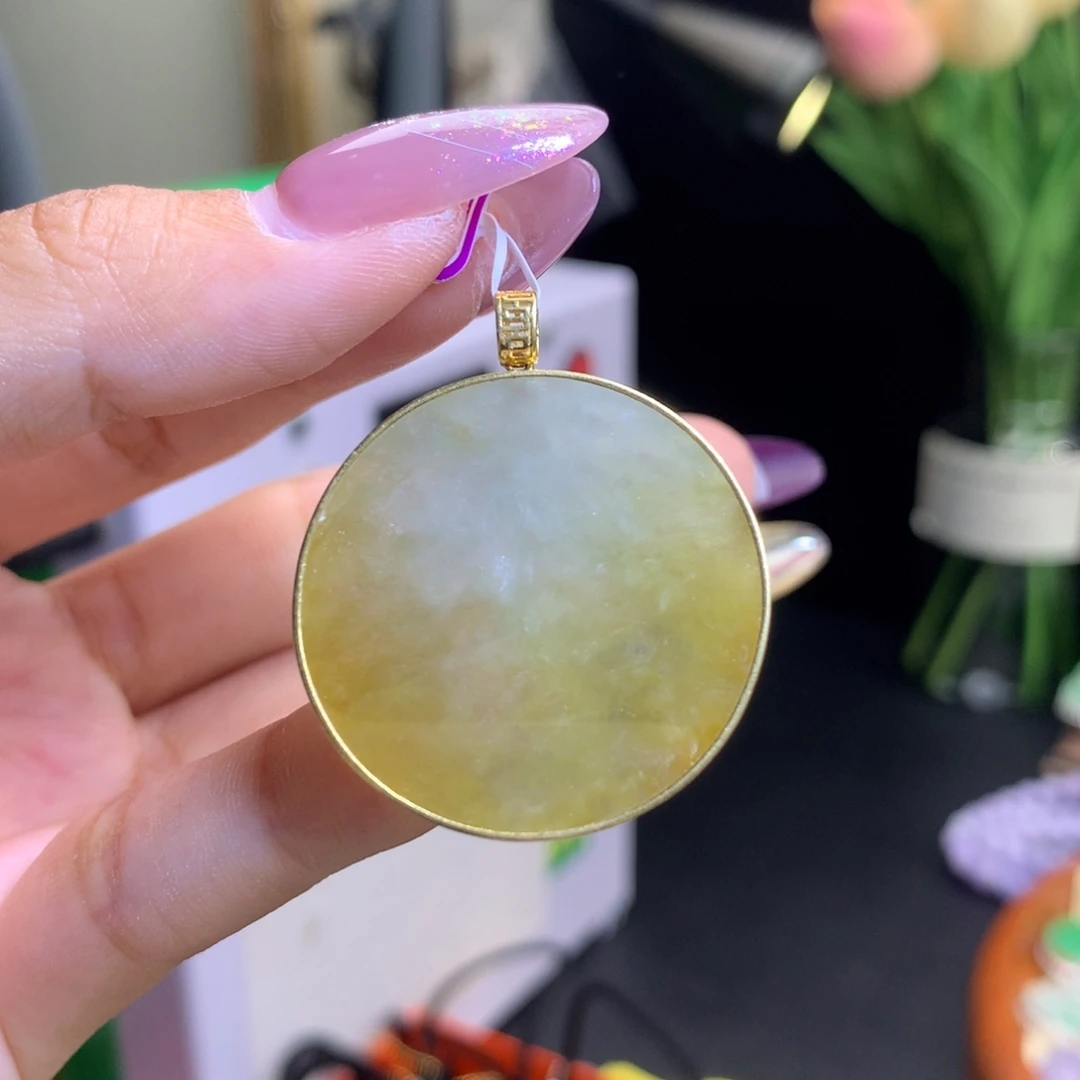 颈饰18K金镶嵌翡翠