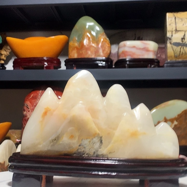 石材宽33厘米高22厘米