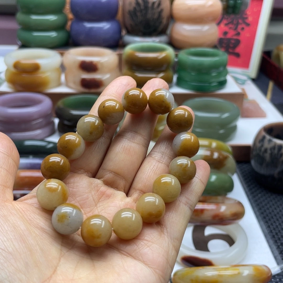 石英岩玉未镶嵌手镯