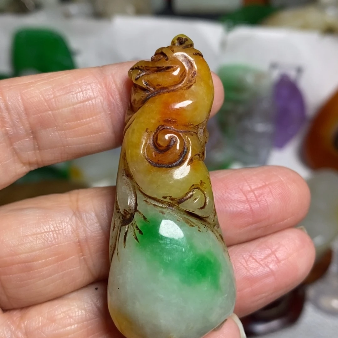 和田玉（糖玉）未镶嵌颈饰