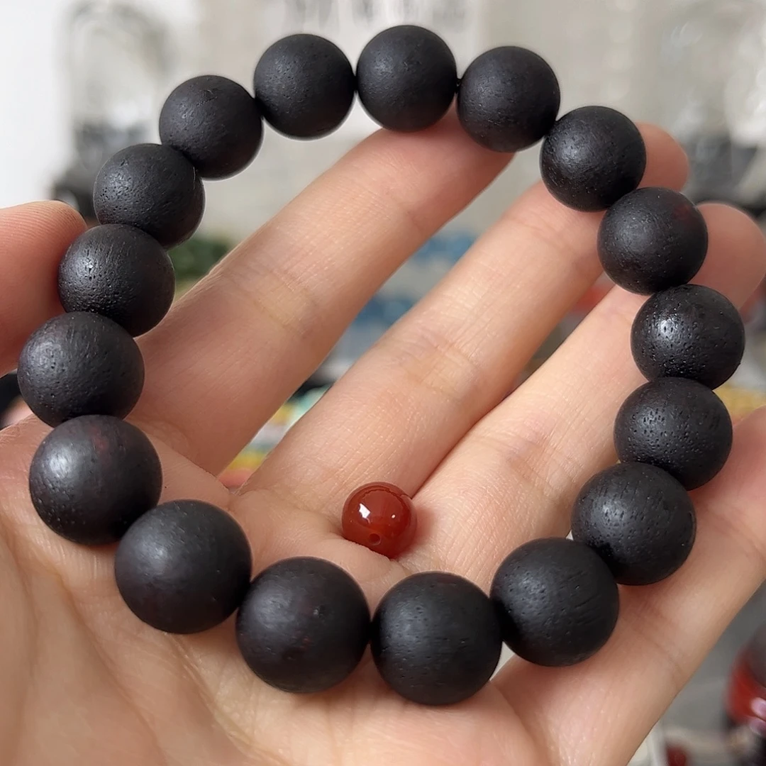 未镶嵌手链玛瑙/玉髓矿坑