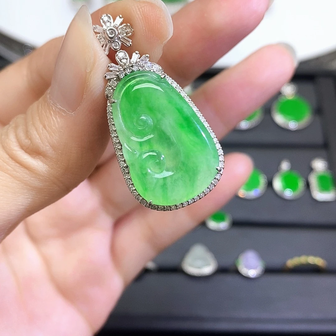 翡翠18K金镶嵌吊坠(不含链)