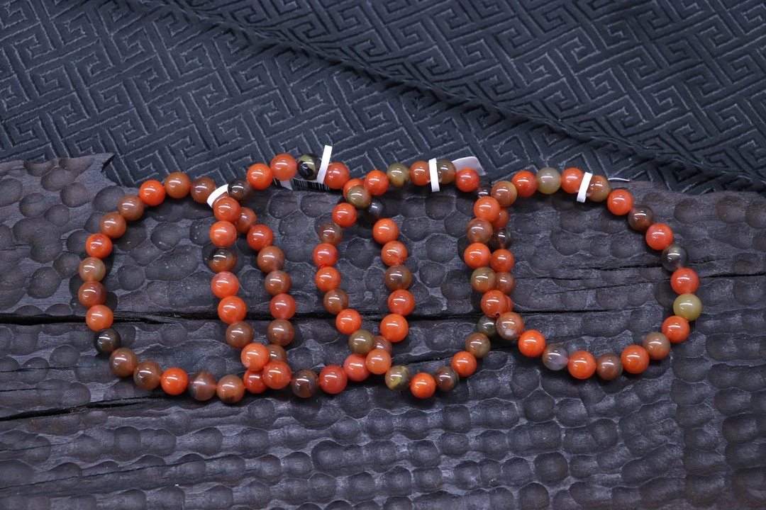 原矿无优化南红大山包黄绿皮包浆单圈7mm左右多样发一串有矿坑裂