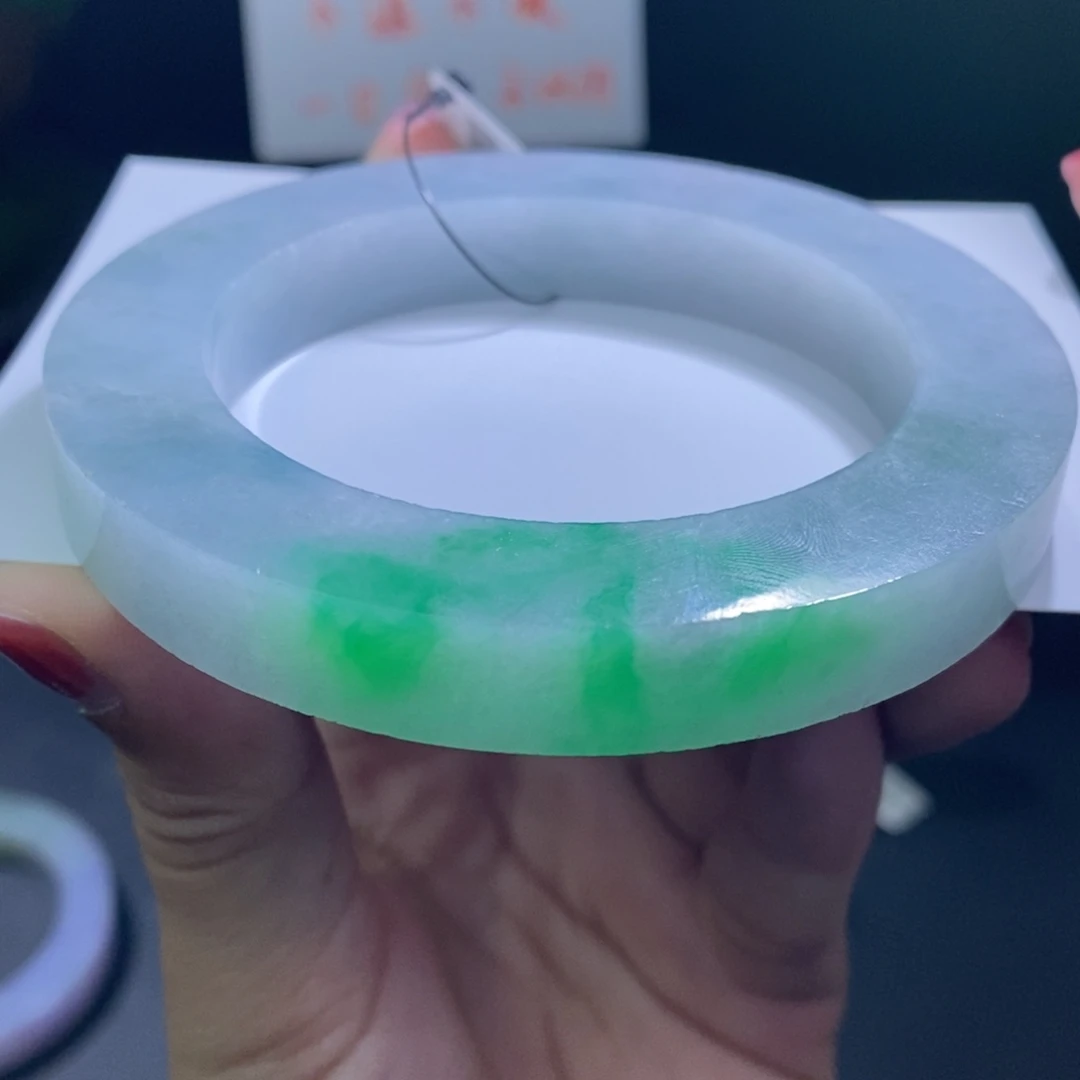 未镶嵌翡翠定制翡翠