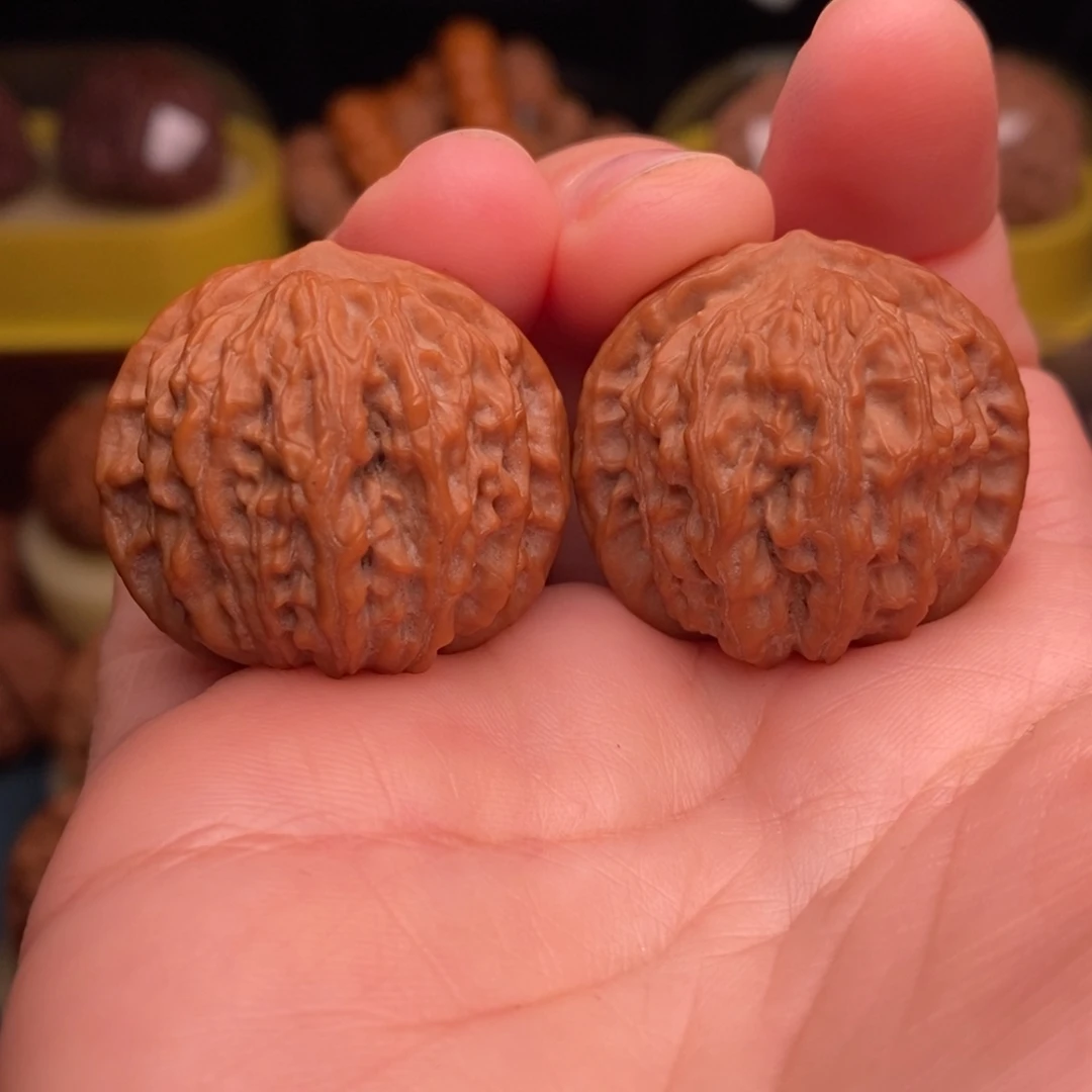 文玩核桃吊坠31.5野生福利微瑕