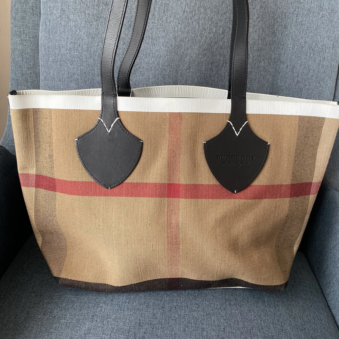 95新 BURBERRY/博柏利 单肩包/T20271931