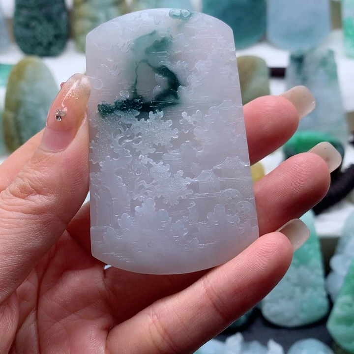 定制翡翠未镶嵌山水牌