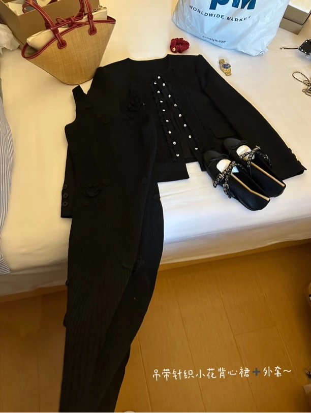 Buyfunny宝藏店铺~时尚黑色气质显瘦修身吊带裙