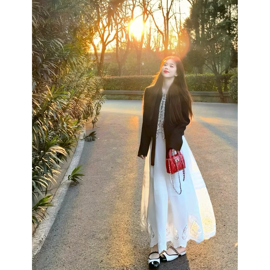 2025春季新款法式轻奢重工亮片系带小香风外套蕾丝拼接半身裙套装