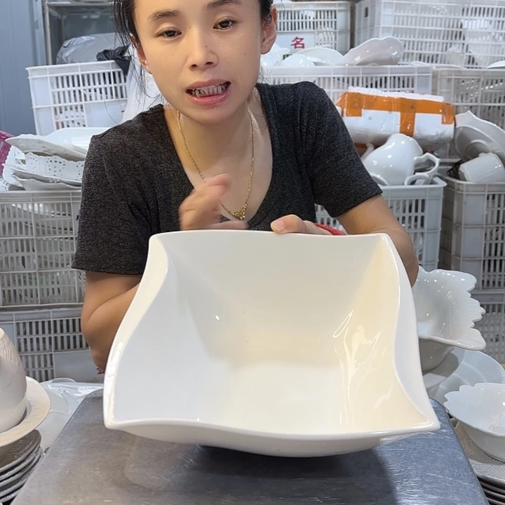 碟一个微瑕产品 介意勿拍……