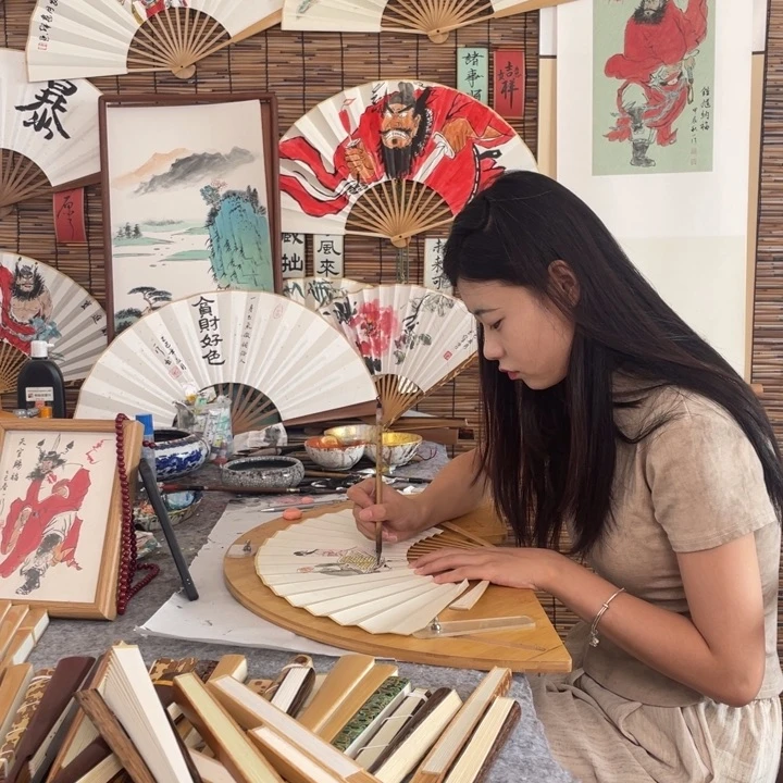 清***欣书法8寸梅妃素扇子