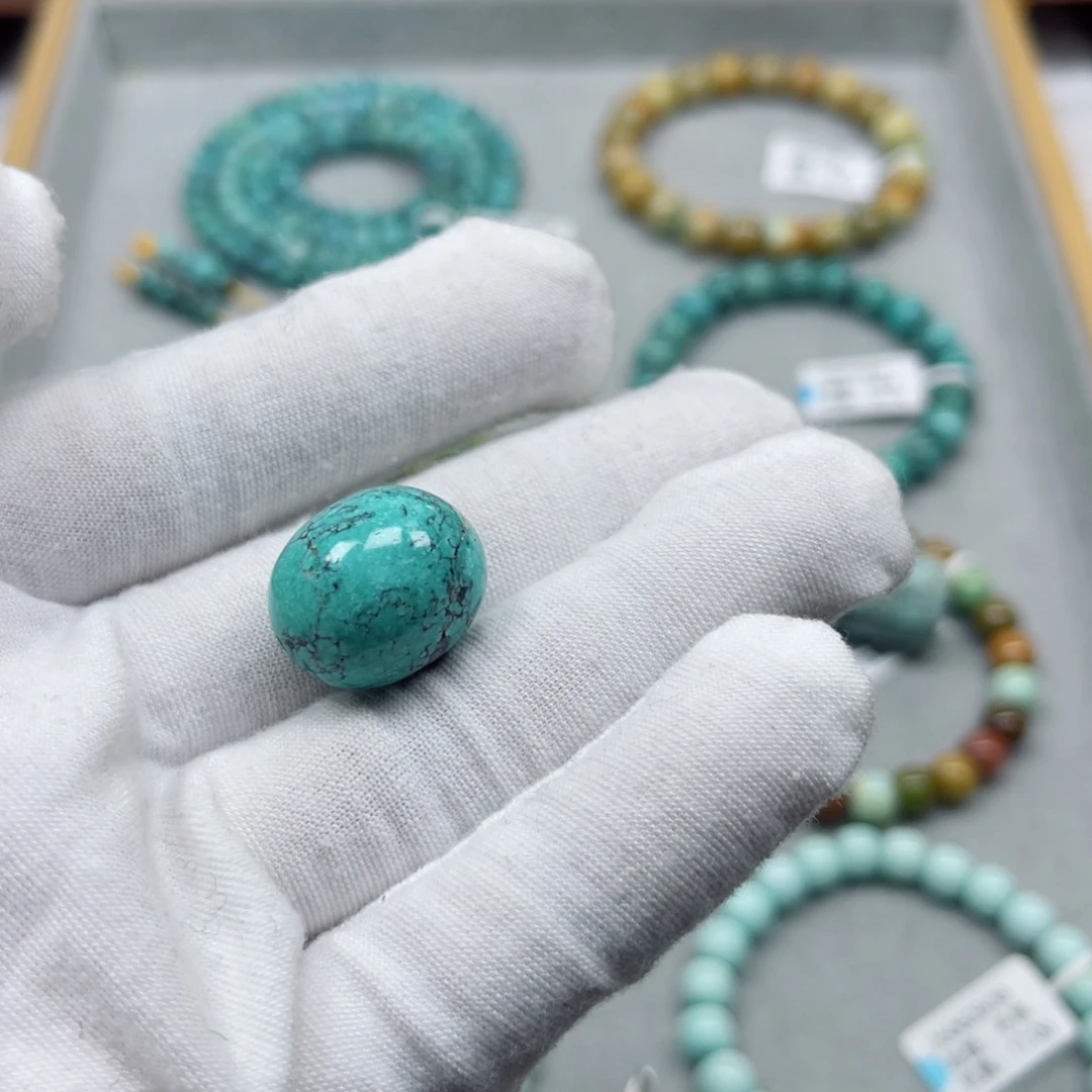 绿松石未镶嵌挂件