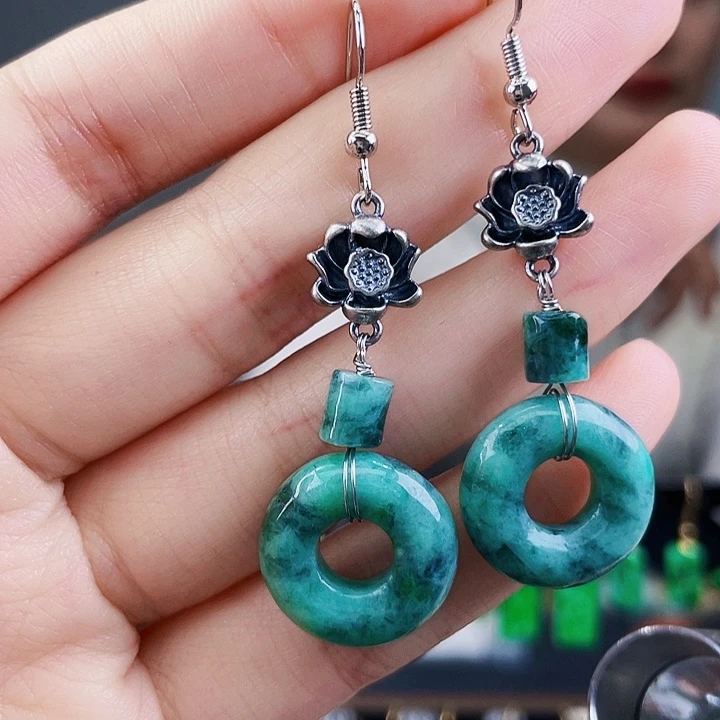 翡翠耳饰未镶嵌饰品