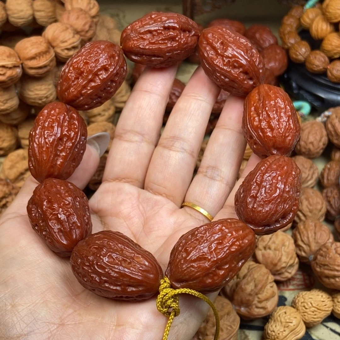 朱***心文玩核桃吊坠无边大枣文玩核桃