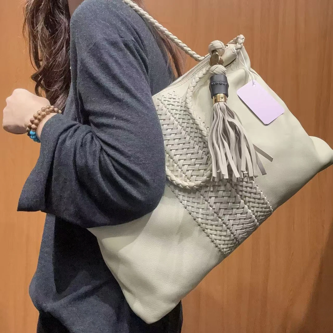 95新 GUCCI/古驰 【蕾】 44 0921 白色编织流苏包