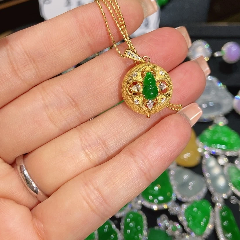 【闪购商品】翡翠颈饰未镶嵌天然翡翠