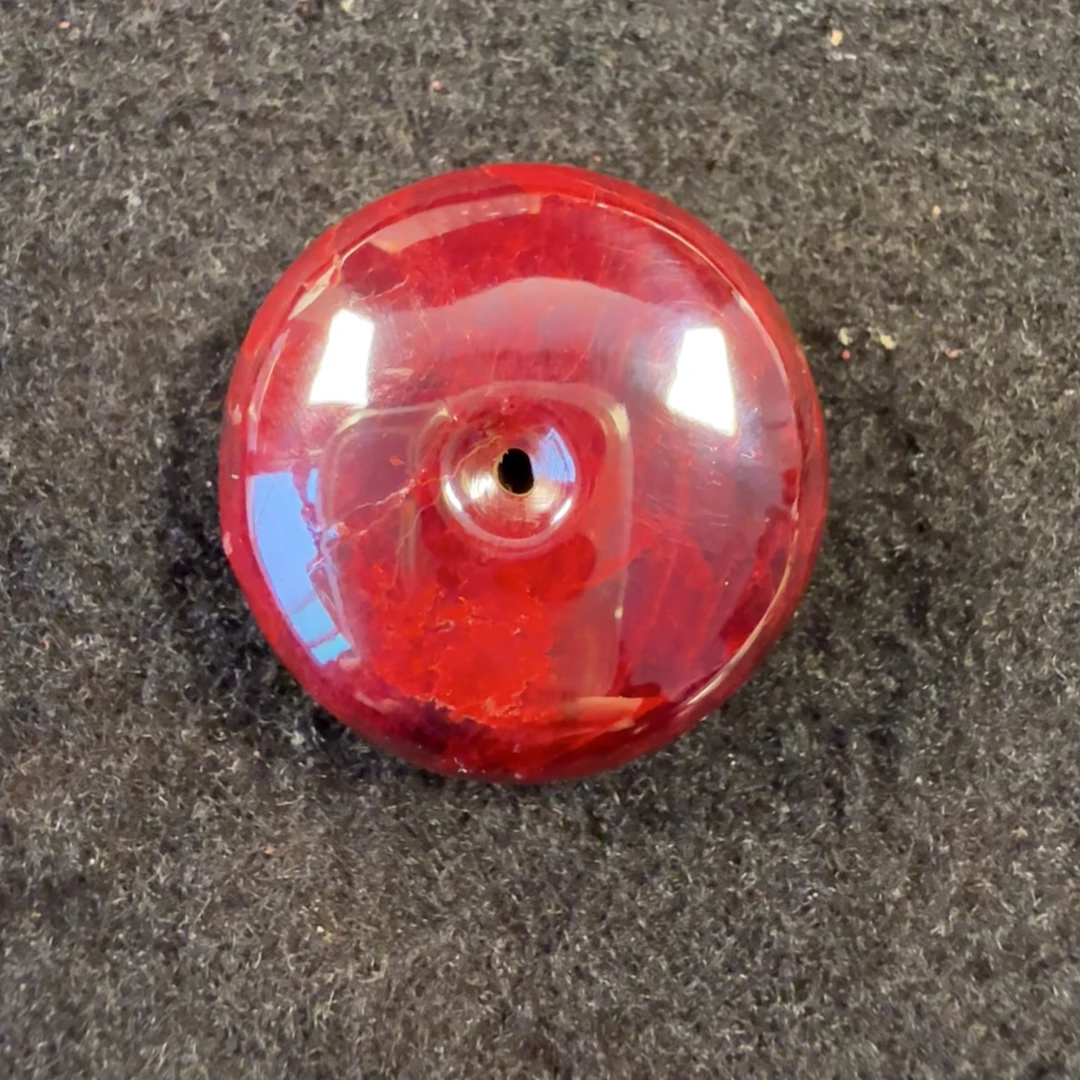 天然辰砂原矿全透平安扣24.6*11.6重量31.79使用/磕碰不退换