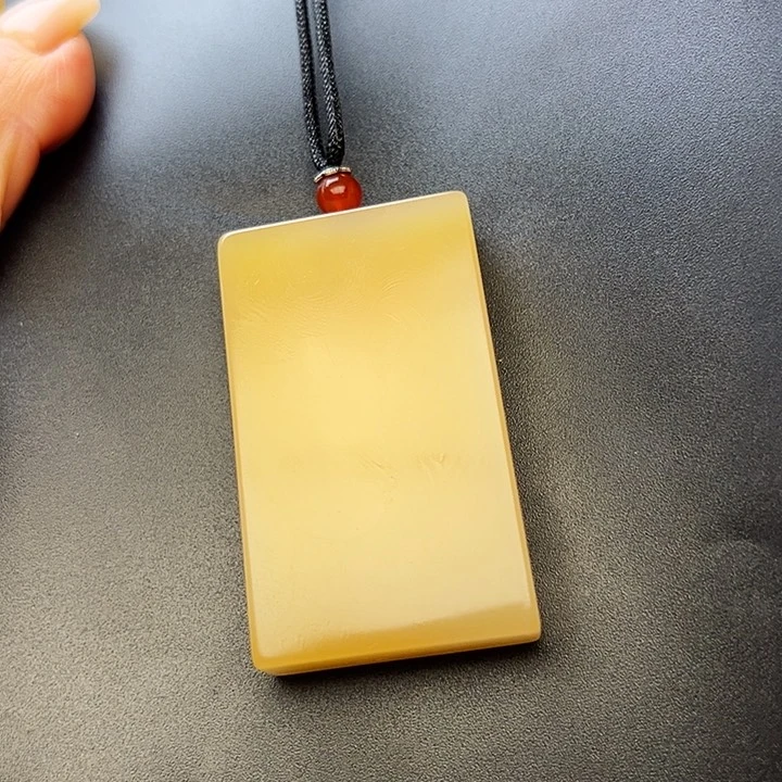 石英质玉牌子未镶嵌赌*