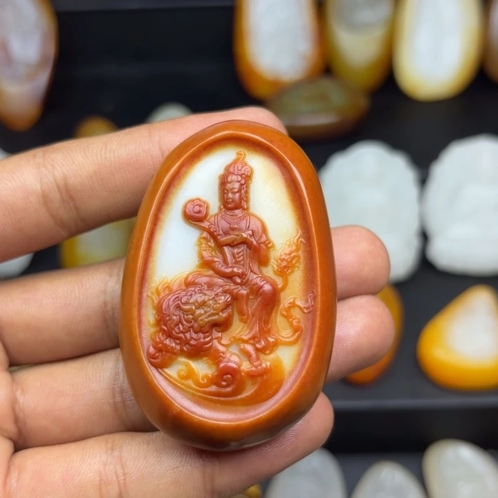 和田玉未镶嵌颈饰开****船