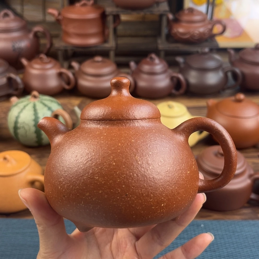 紫砂茶壶手工制作工艺精湛