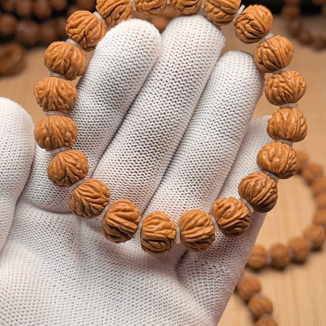 桃核吊坠小金豆手串