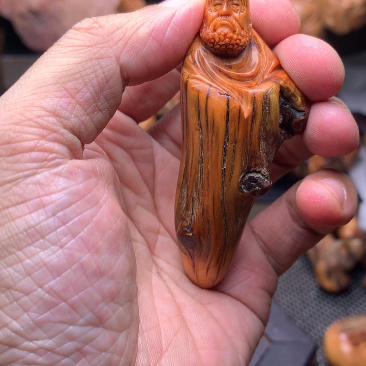 柏木（崖柏）崖柏陈化料手把件