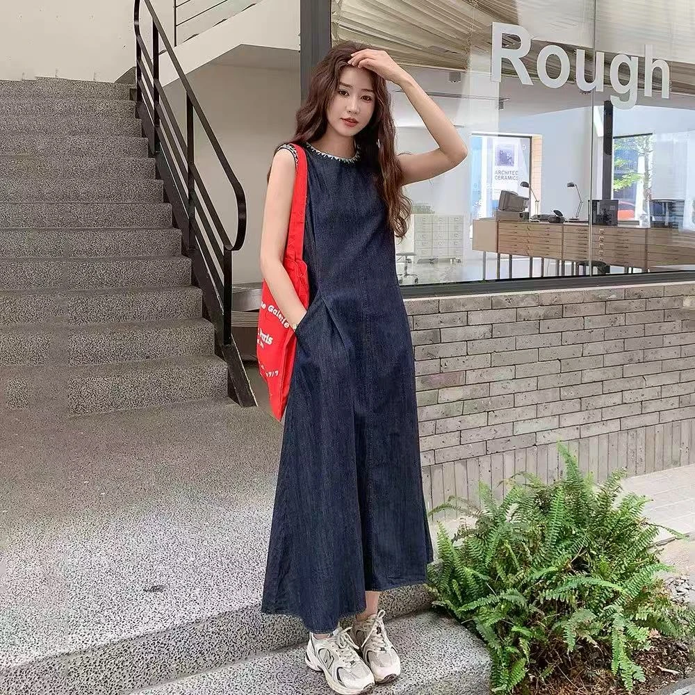 法式无袖背心牛仔连衣裙2025新款夏季复古宽松显瘦长裙
