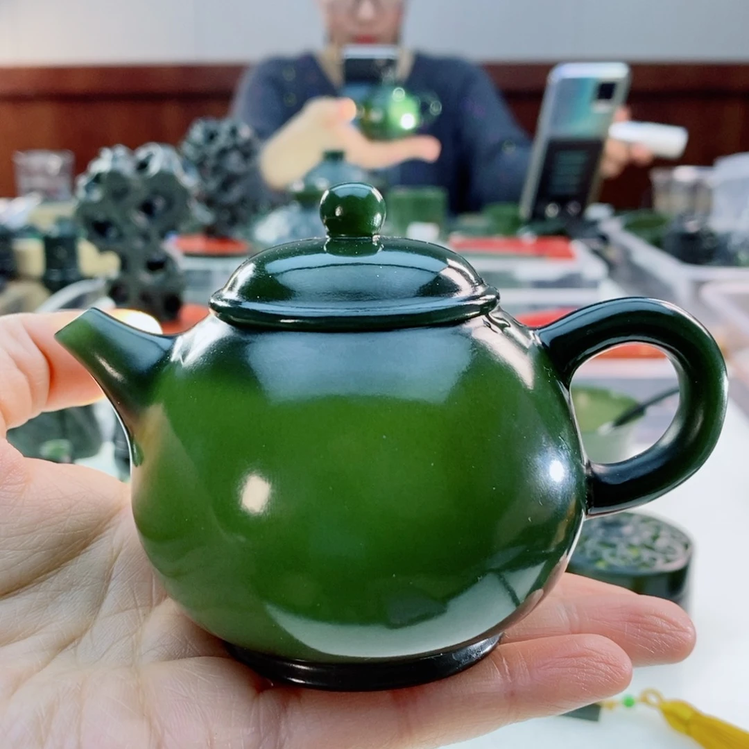 未镶嵌和田玉摆件