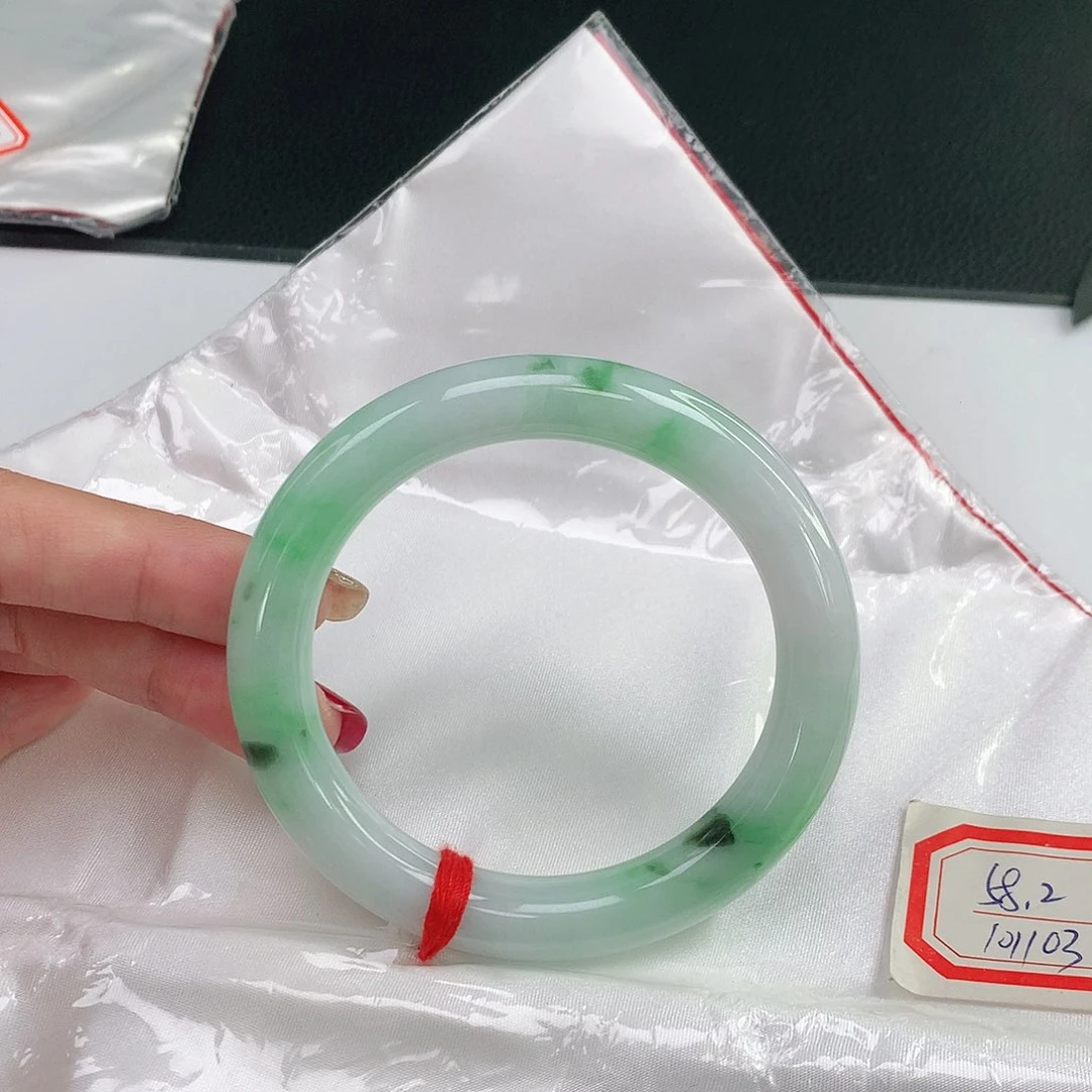 未镶嵌手镯翡翠103