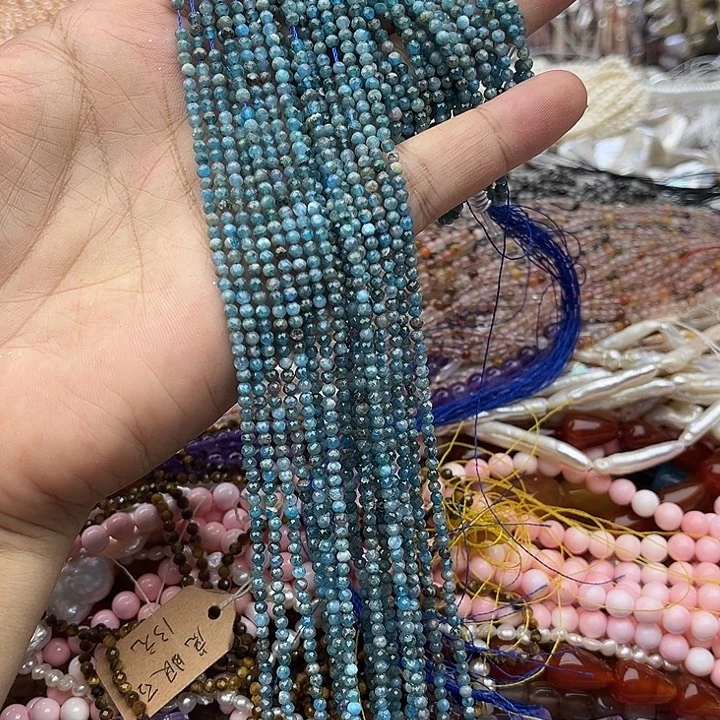 玛瑙/玉髓未镶嵌珠宝半成品一条3mm蓝磷灰刻面