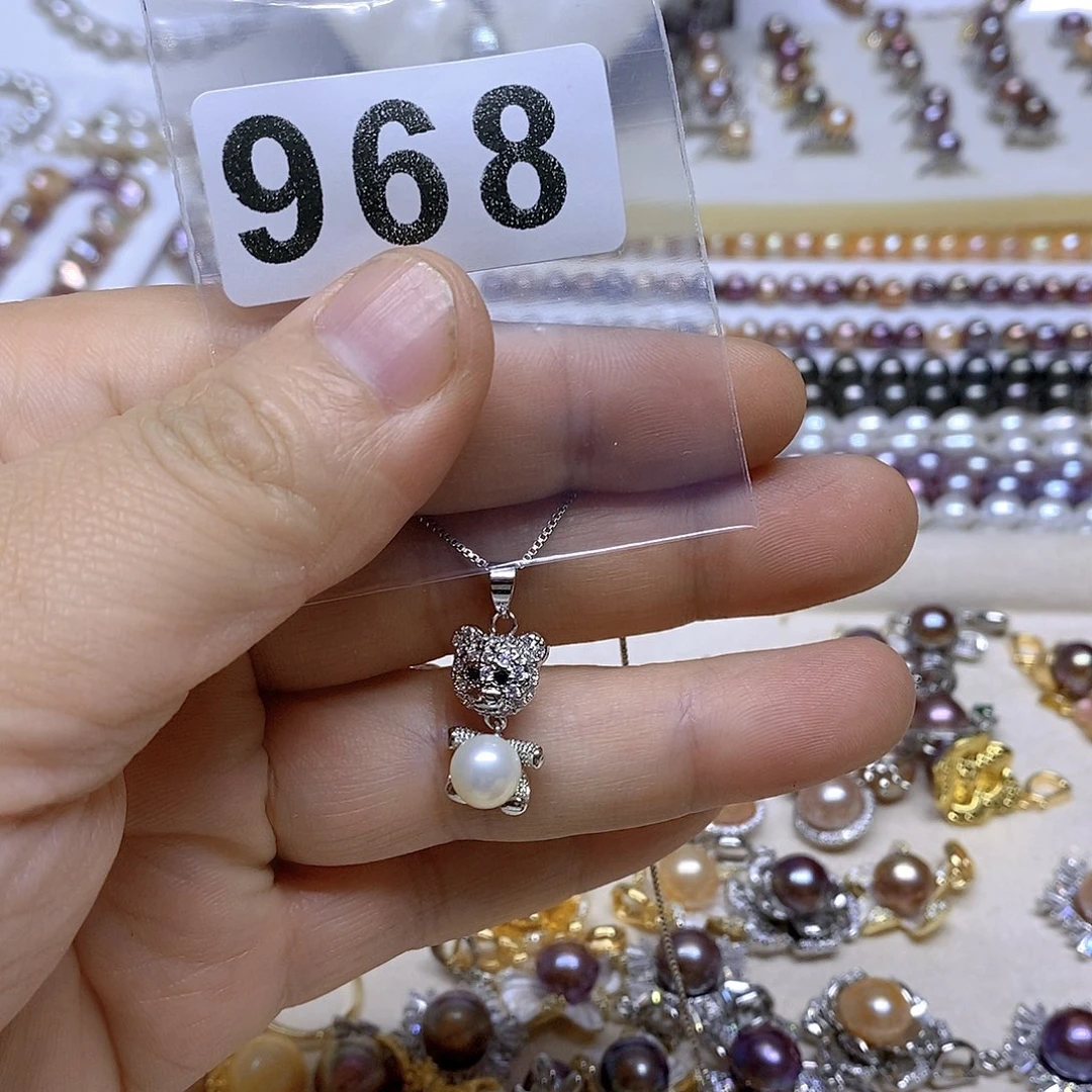 颈饰未镶嵌淡水珍珠