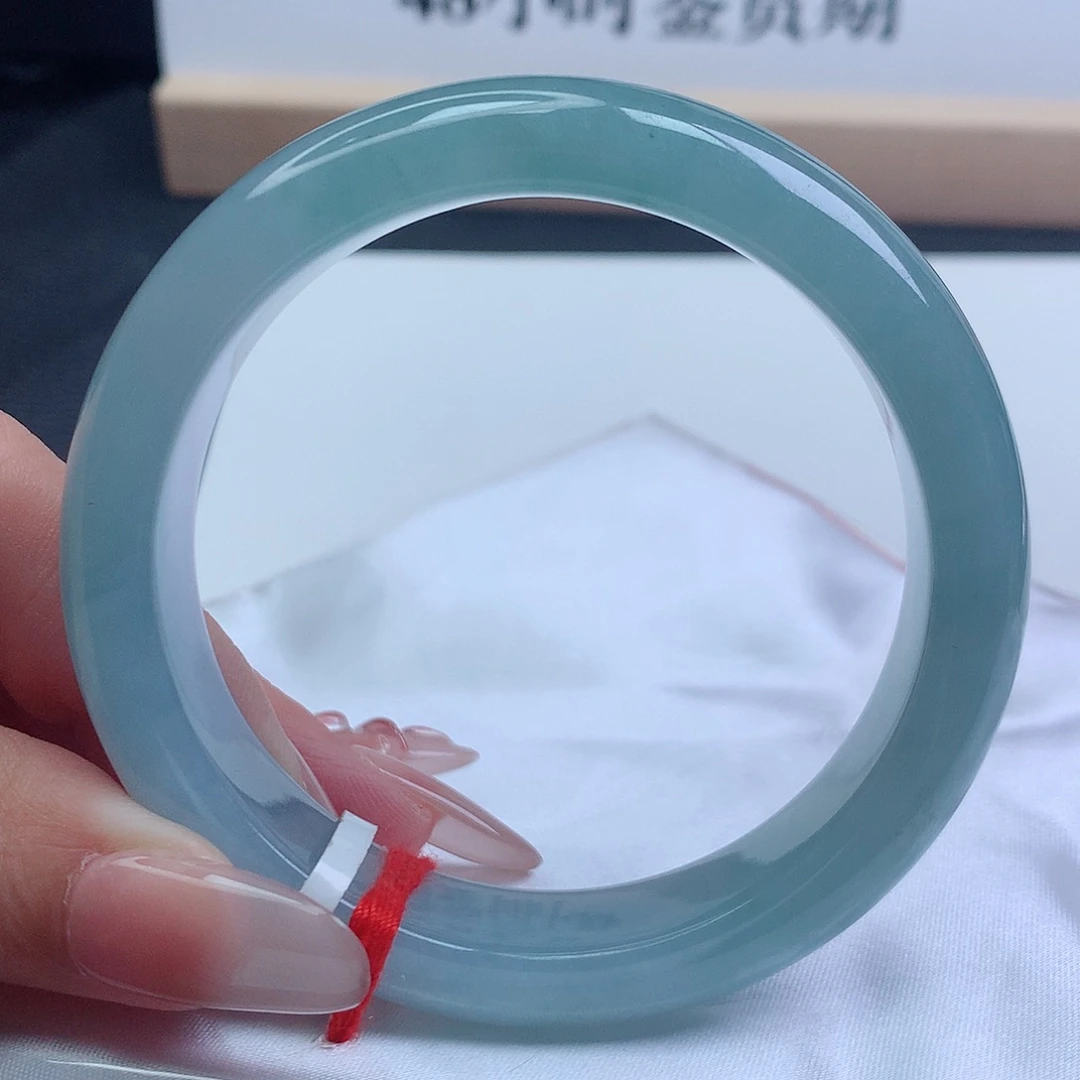 翡翠手镯未镶嵌58圈口
