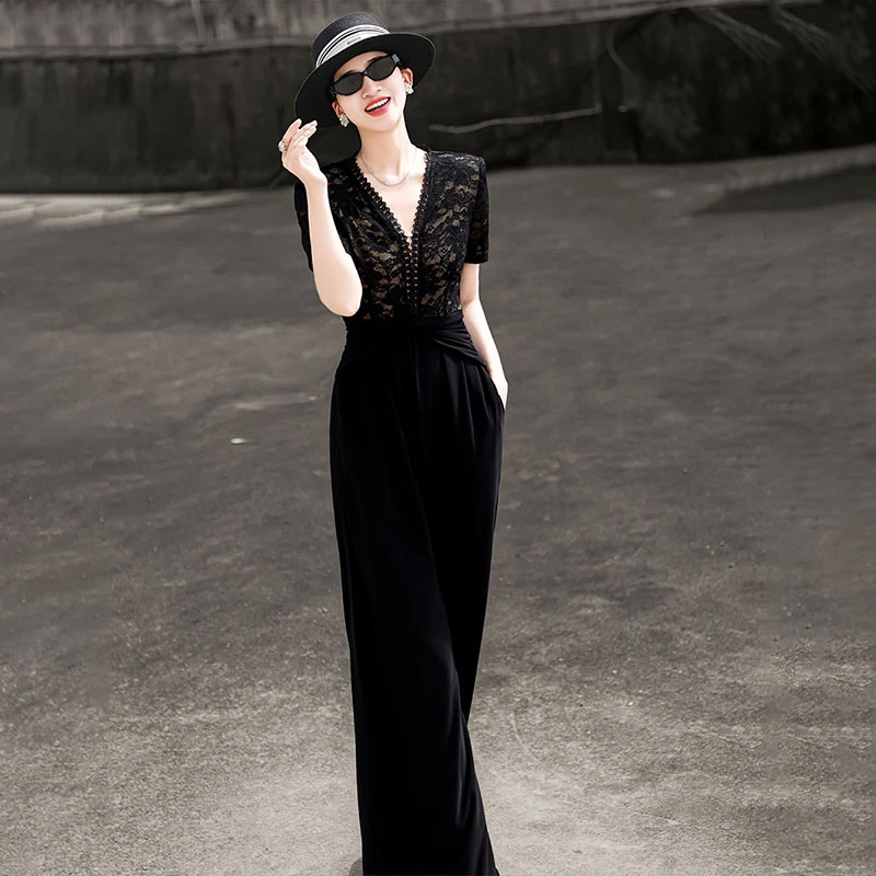 MEXCOCO/兰瑟儿夏新款时尚高奢蕾丝拼接收腰阔腿连体裤215XH0213