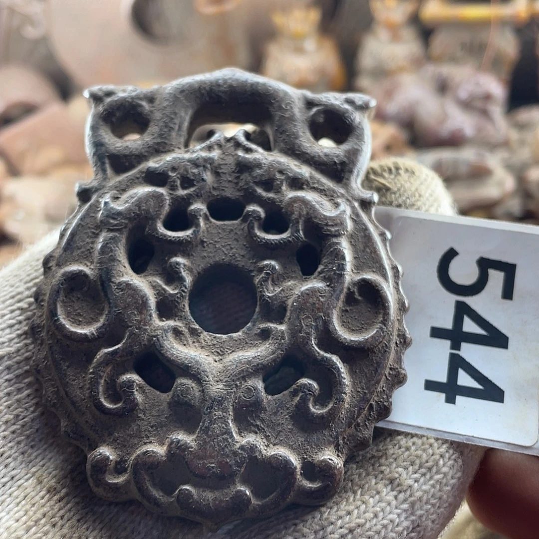 和田玉（糖玉）未镶嵌挂件