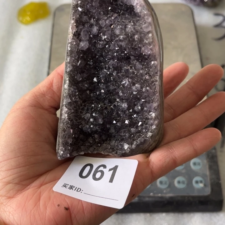 紫晶颈饰未镶嵌d****i水晶