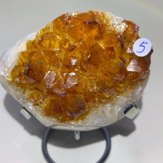 未镶嵌黄晶大型摆件（非配饰）