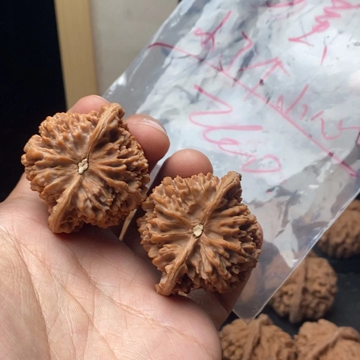 小***心吊坠文玩核桃9999999999990260