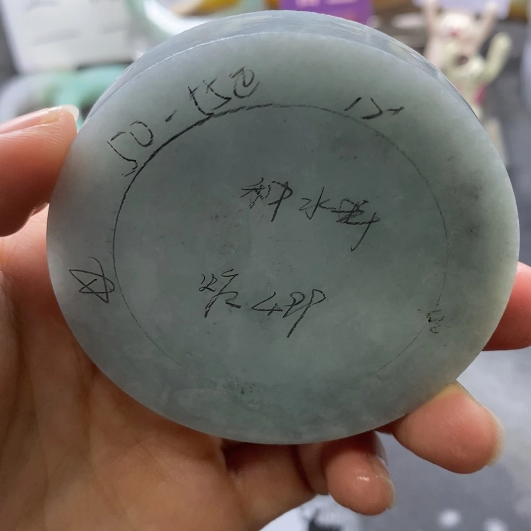 定制翡翠未镶嵌翡翠手镯