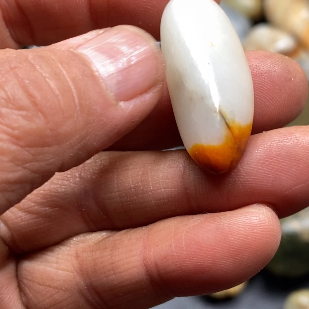 和田玉（糖玉）挂件未镶嵌