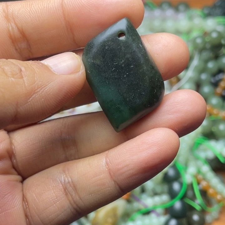 未镶嵌和田玉珠宝半成品